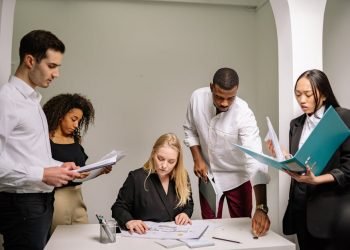 How can enterprises avoid datacentre supply chain issues affecting IT upgrades?